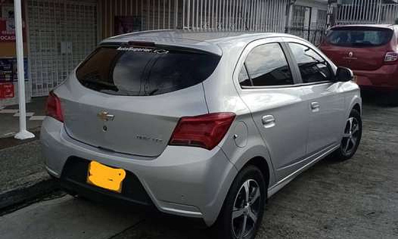 Chevrolet Onix, Mode...