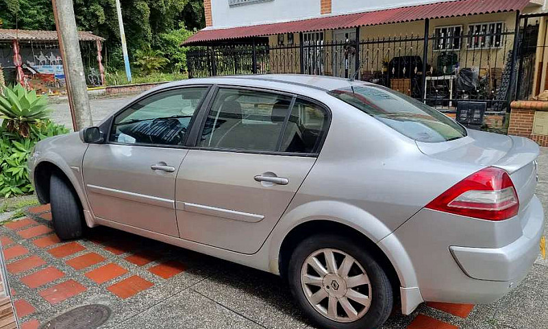 Vendo Carro Renault ...