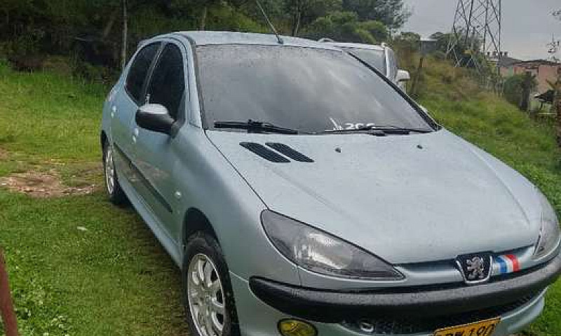 Vendo Peugeot...