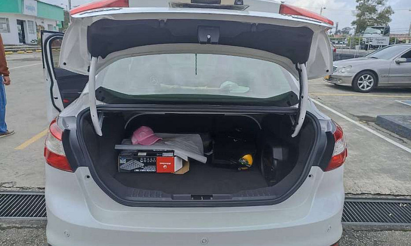 Ford Focus Titanium ...
