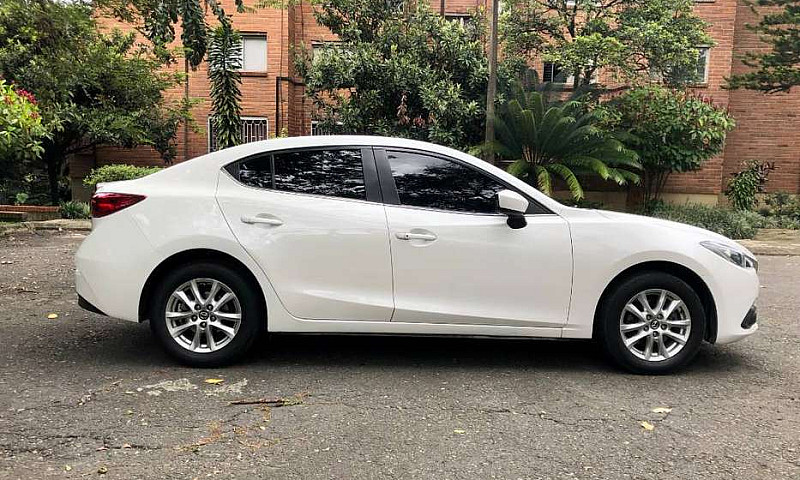 Mazda 3 Touring 2016...