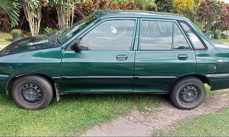 Se Vende Ford Festiv...