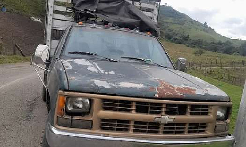 Vendo Camioneta Chev...