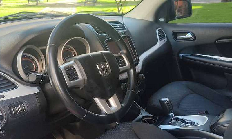 Vendo Camioneta Dodg...