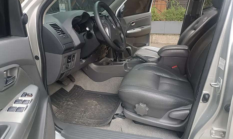 Toyota Hilux 2013 Di...