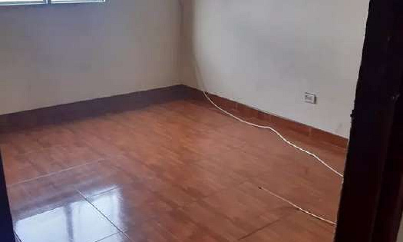 Se Vende Casa De Tre...