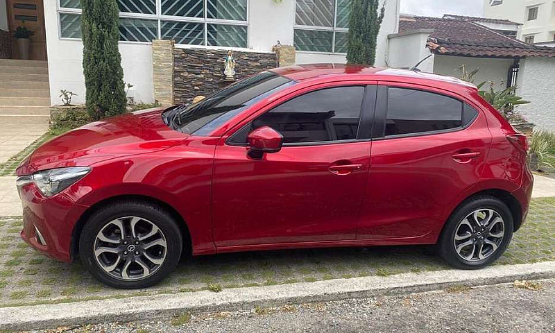 Mazda 2 Grand T...