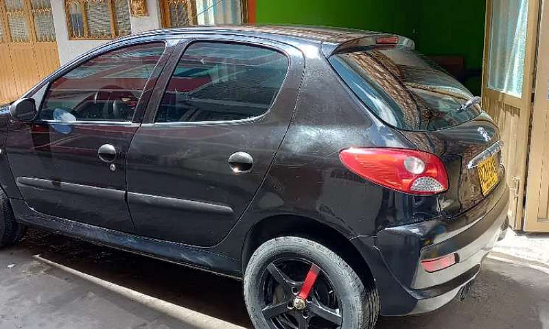 Peugeot 207Compac 20...