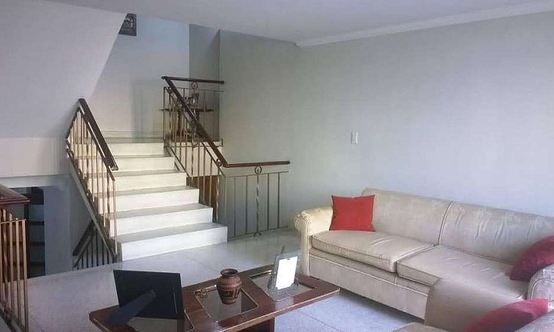 Arriendo Casa Ciudad...