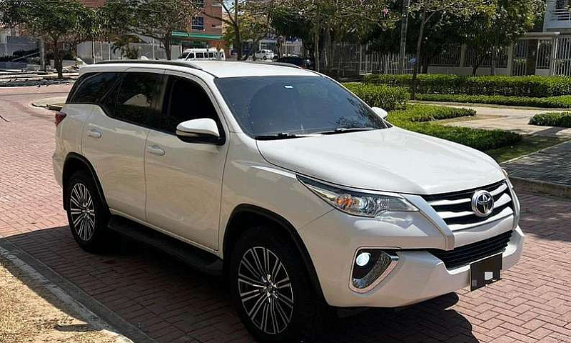 Toyota Fortuner 2017...