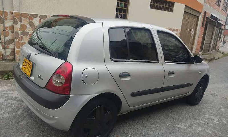 Vendo O Permuto Rena...