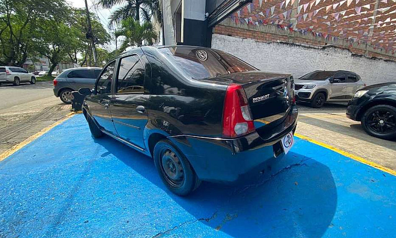 Renault Logan Dynami...