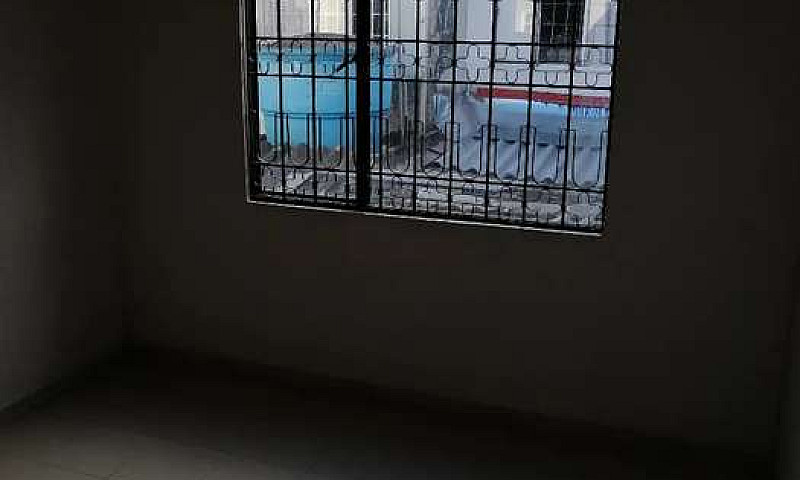Se Arrienda Casa...