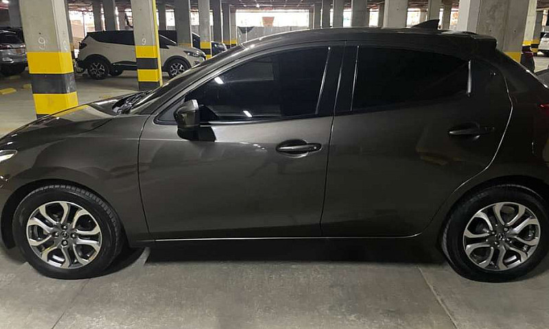 Vendo Mazda 2 Grand ...