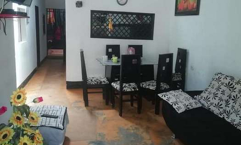 Se Vende Casa...