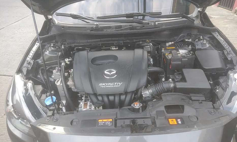 Relindo Mazda 2; Mod...