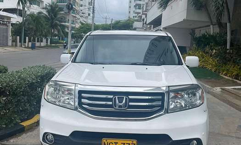 Vendo Honda Pilot 20...