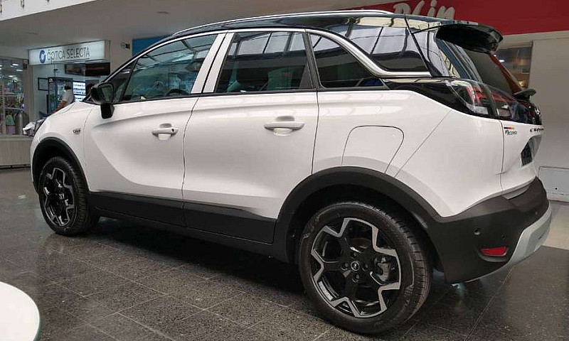 Opel Crossland Año 2...