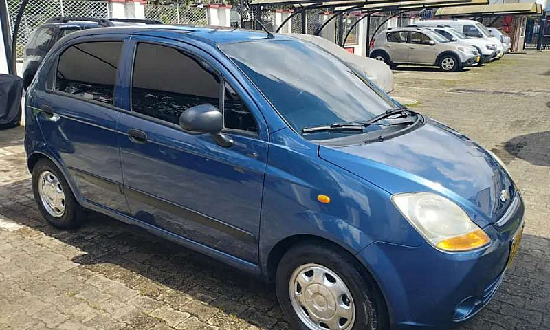 Vendo Lindo Spark Mo...