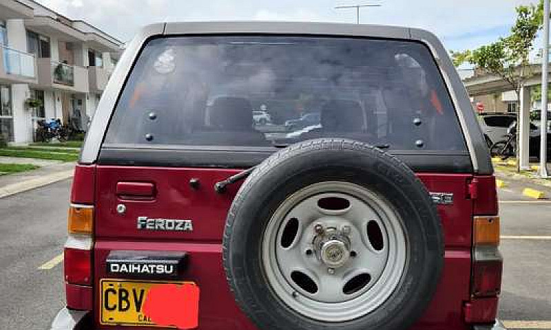 Bonito Daihatsu Fero...