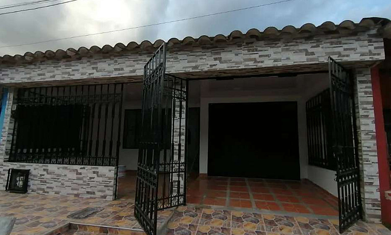 Se Vende Casa...