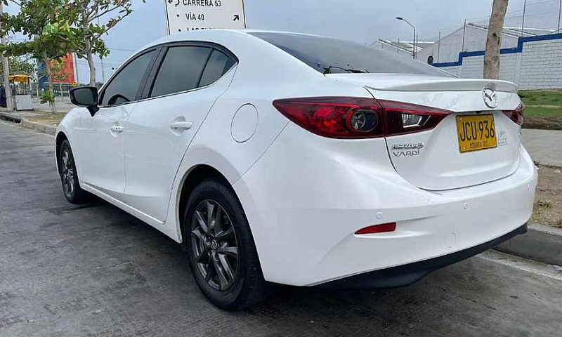 Mazda 3 Touring Meca...