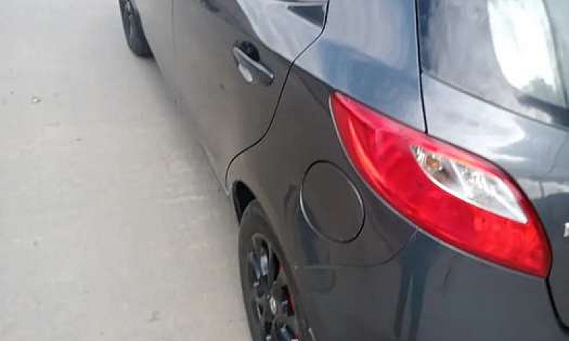 Mazda 2, Mod 2011...