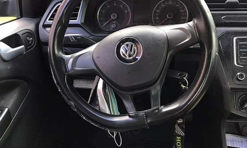 Volkswagen Voyage Ne...