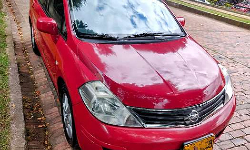 Nissan Tiida Premium...