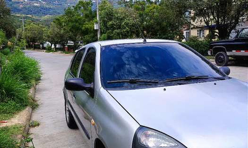 Renault Símbol Permu...