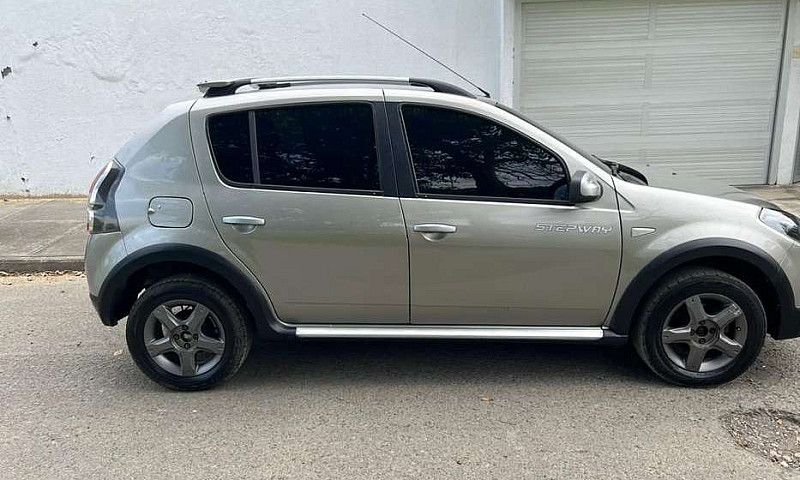 Sandero Stepway 2014...