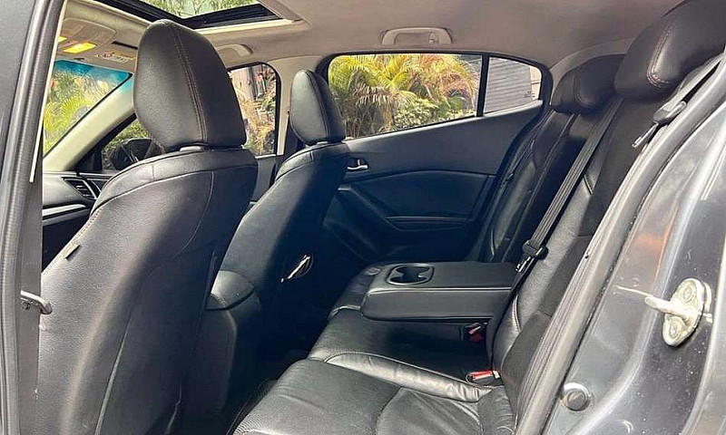 Mazda 3 Grand Tourin...
