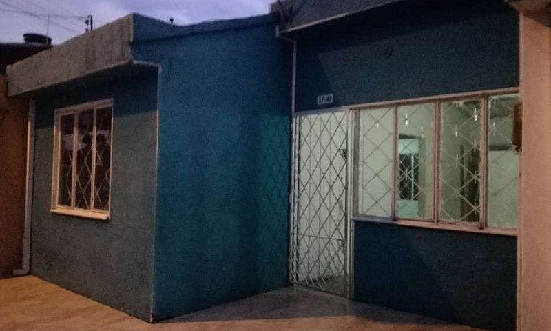 Se Vende Casa...