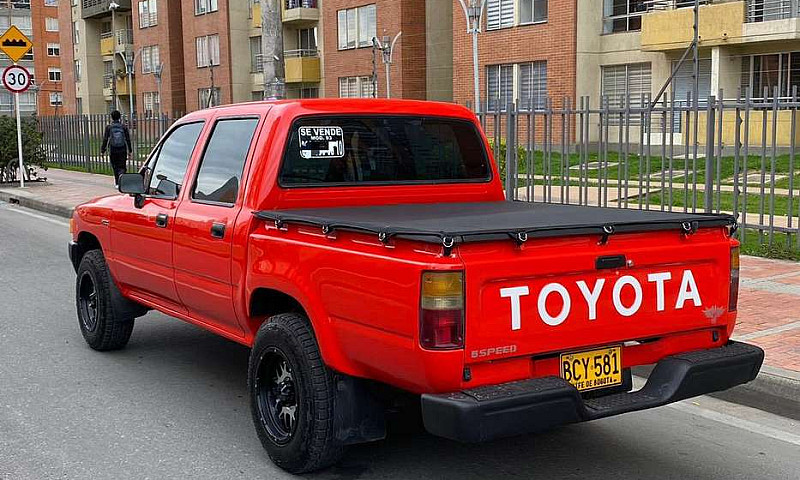 Toyota Hilux 1993 En...