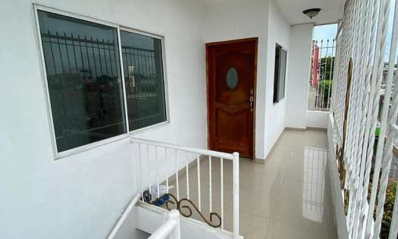 Arriendo Casa Tercer...