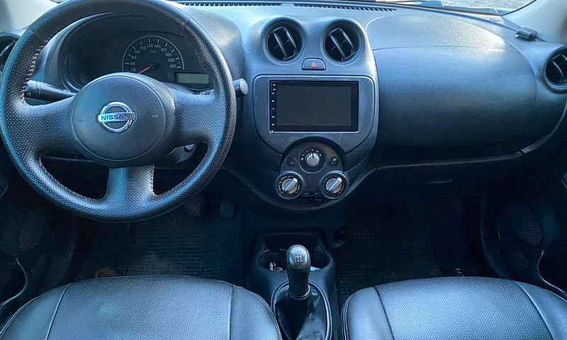 Nissan March 2016...