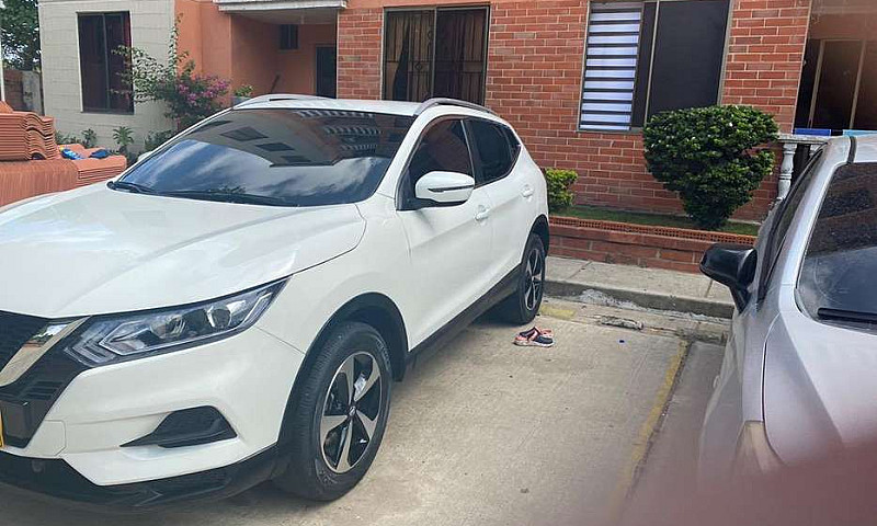 Vendo Nissan Qashqai...