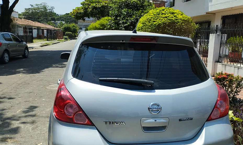 Nissan Tiida Full Eq...