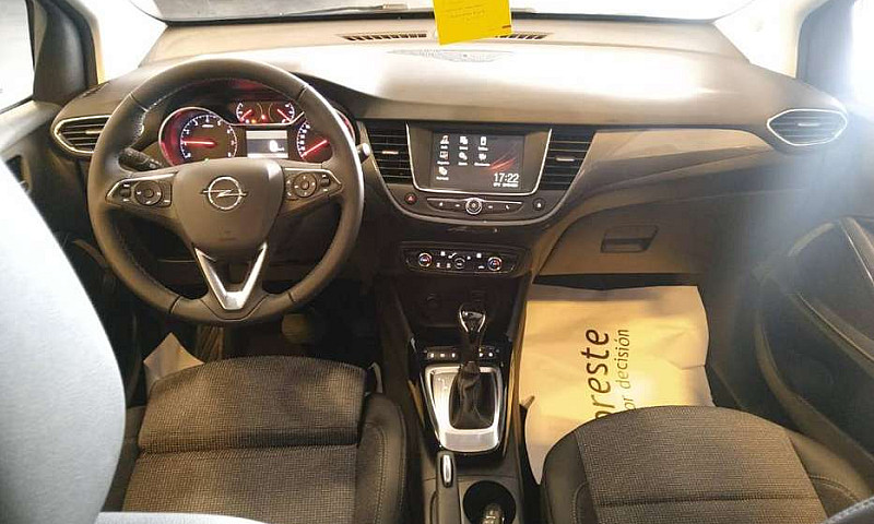 Opel Crossland Año 2...