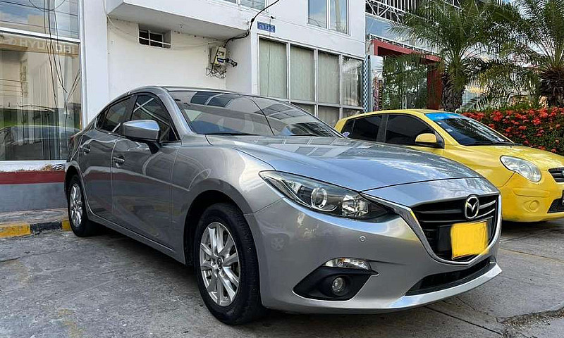 Vendo Mazda 3 Tourin...