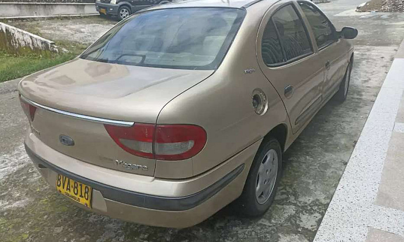 Vendo Megane 1...