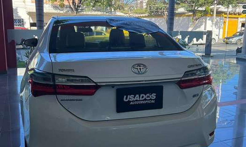 Vendo Toyota Corolla...