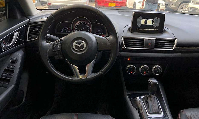 Mazda 3 Touring 2017...