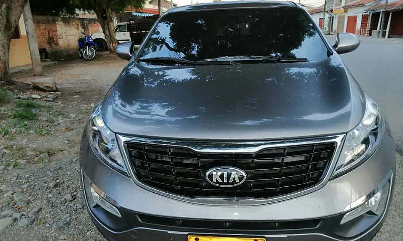 Kia Sportage Revolut...