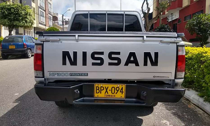 Nissan Frontier 2.4 ...