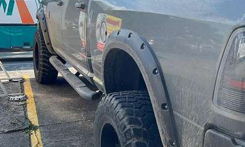 Dodge Ram 2500 5.7 H...