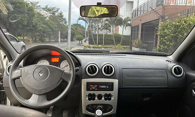 Renault Logan Dynami...