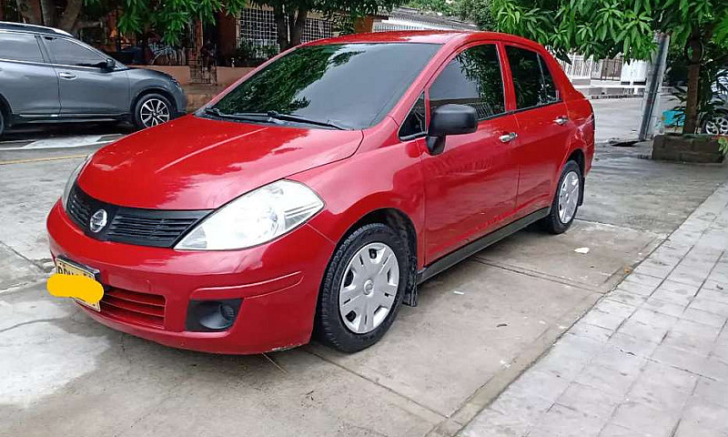 Nissan Tiida 2014 Me...