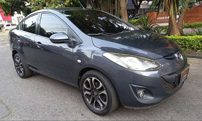Mazda 2 2011 Sedan A...