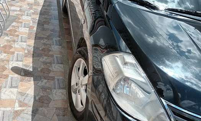 Se Venda Nissan Tiid...